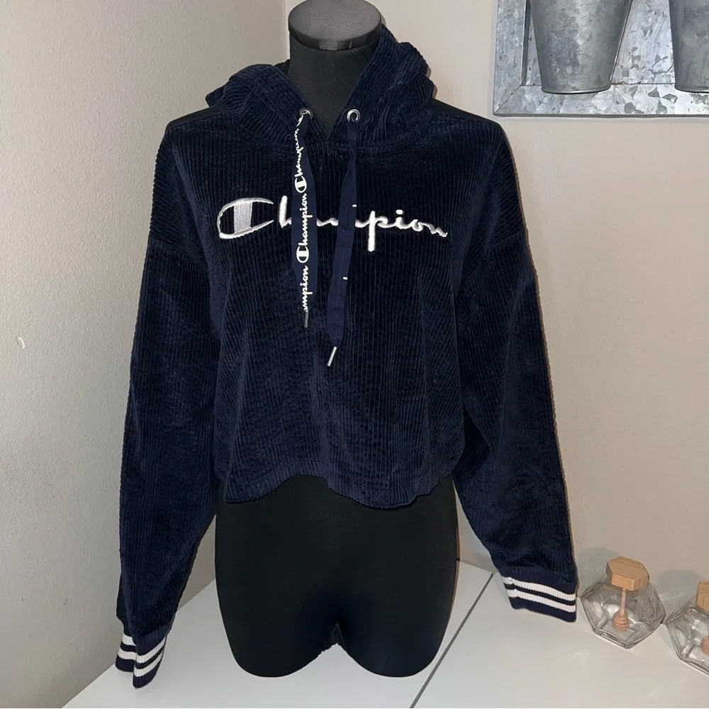 Women’s Champion Corduroy Cropped Hoodie size X-Large